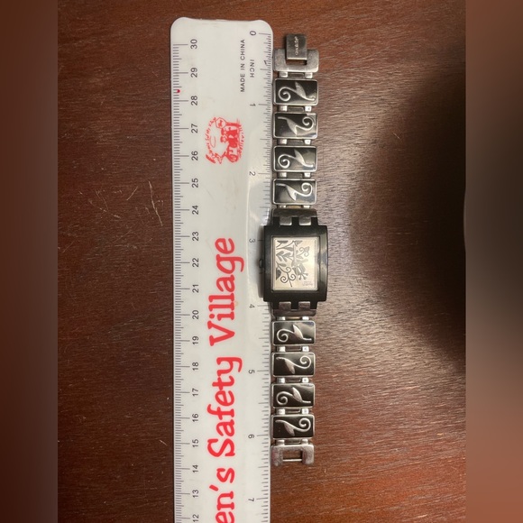 OOPS 👀Swatch Watch AG 2004 stainless steel enamel analog rectangular face - Picture 11 of 13